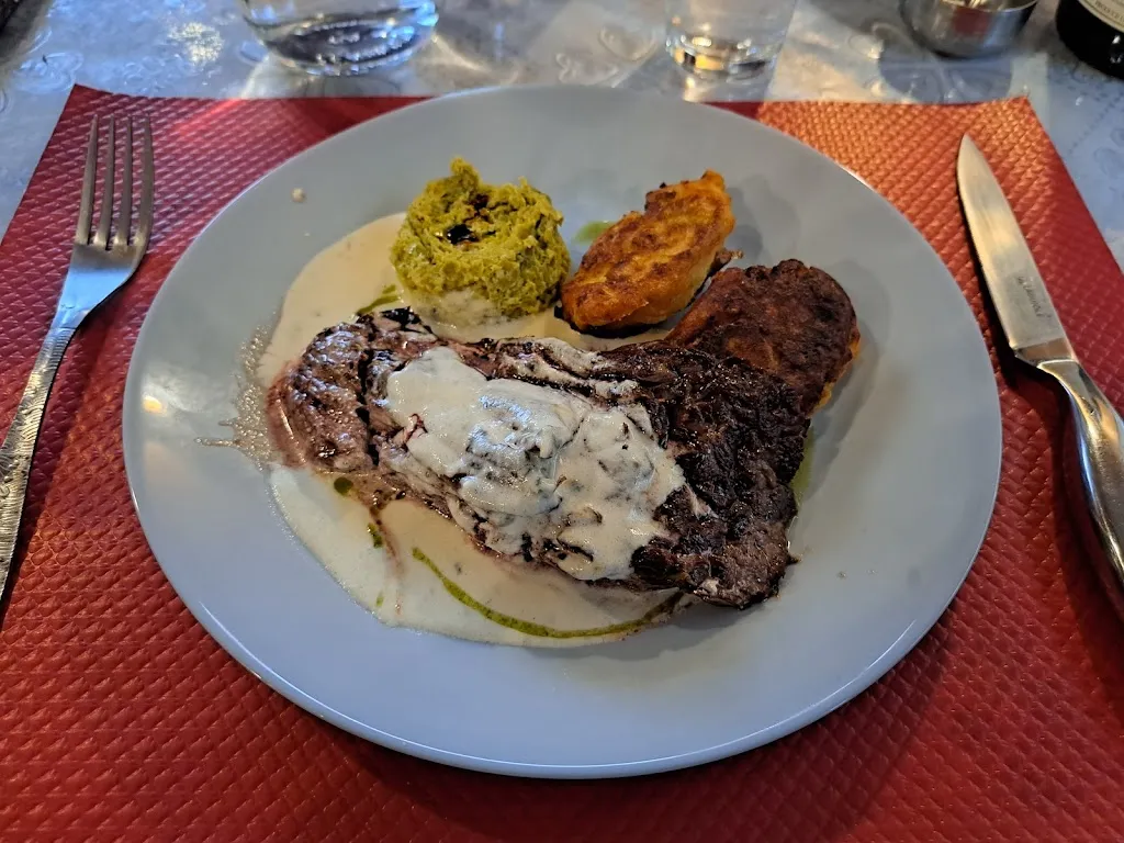 Chez Ginette_Châtillon-en-Bazois_slider_image_2