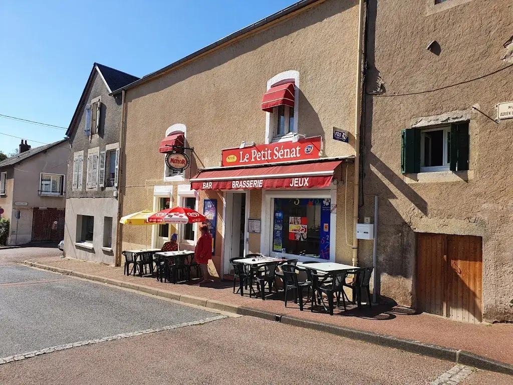 Bram Cuppen_Le Petit Senat_Châtillon-en-Bazois_review