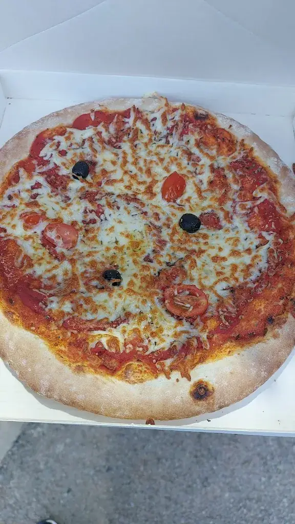 Menu_Pizzeria Distributeur automatique L'AMBITION CHATILLON-EN-BAZOIS_Châtillon-en-Bazois_image_2