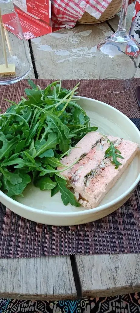 Slowinski angel_La table du jardin des abeilles_Bazolles_review