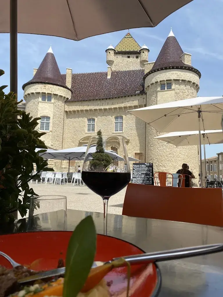 Nicolas_Le carré des maîtres_Aubenas_review