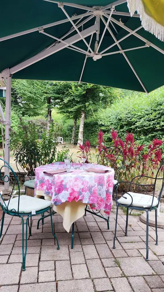 Auberge des Gourmets Hotel Restaurant restaurant in Vaudioux