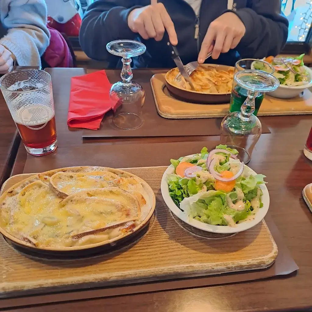 Menu_Restaurant les Chamois 39_Bourg-de-Sirod_image_9