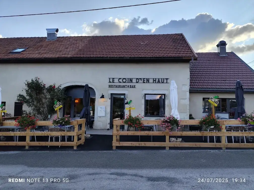 Le Coin d'en Haut_Frasnois_slider_image_2