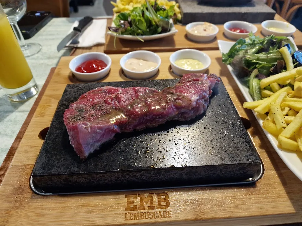 Restaurant Brasserie - EMB L'EMBUSCADE à Doucier_Doucier_slider_image_2