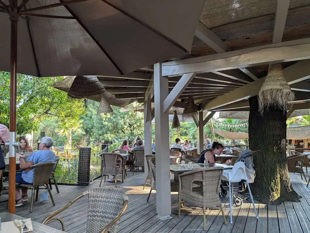 Florian Jeunot_Coquerie_Saint-Étienne-de-Fontbellon_review