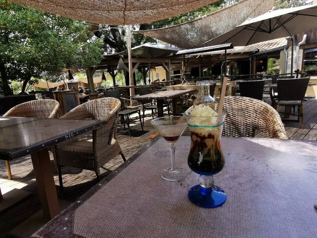 Michel Magnoni_Coquerie_Saint-Étienne-de-Fontbellon_review