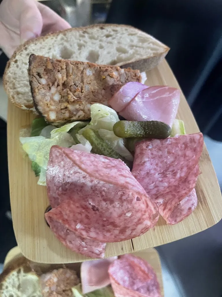 Chez Sonny_Chéroy_slider_image_3