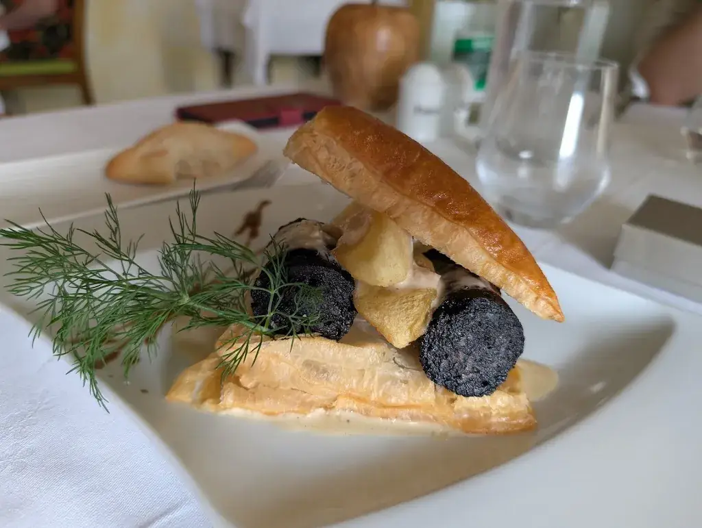 Restaurant La Haie Fleurie_Subligny_slider_image_2