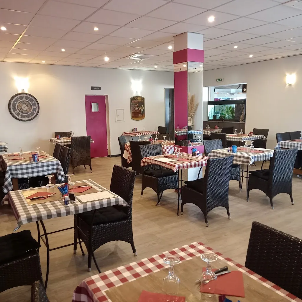 Restaurant le ponson chez Flo et Sasa ristorante a Aubenas