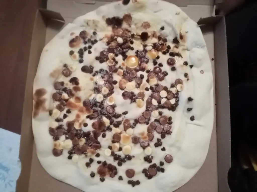 Régis Adam_Le Kiosque à Pizzas_Chéroy_recensione