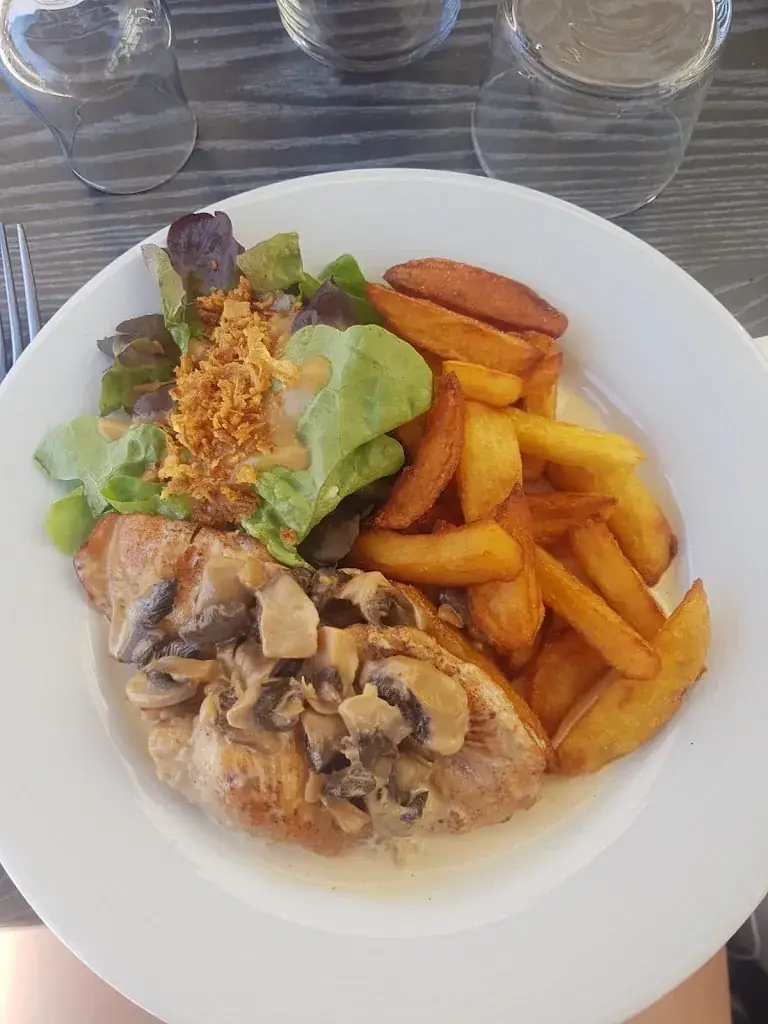 Lou_La BRASSERIE DE LA TOUR_Chéroy_review