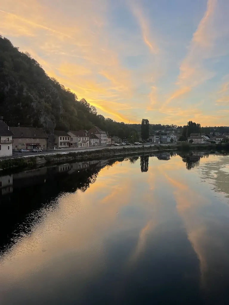 Geert Soet_La Bonne Auberge_Clerval_review