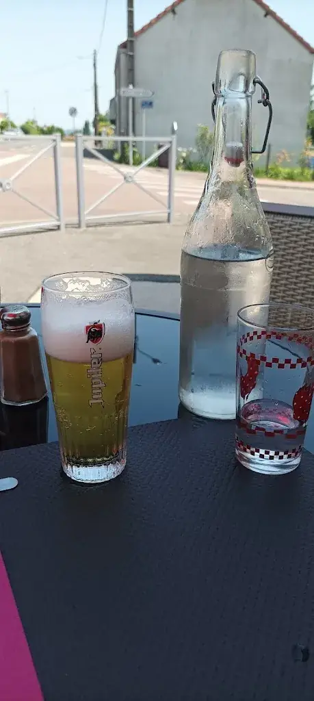 g Vanderstichel_Bar - Restaurant La Liegeoise_Sanvignes-les-Mines_recensione