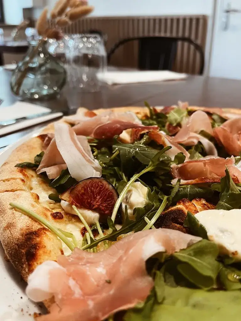 Italio - Pizzeria Restaurant_Châtenoy-le-Royal_slider_image_2