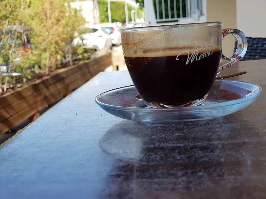 Café de la Place ristorante a Châtenoy-le-Royal