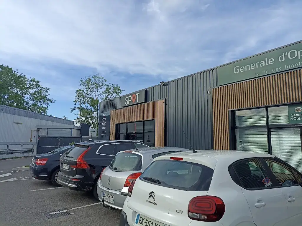 Maja_LE SPOT_Châtenoy-le-Royal_review