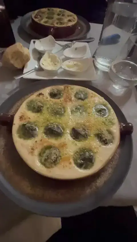 david hugon (French art deco furniture)_La Réale_Chalon-sur-Saône_Bewertung