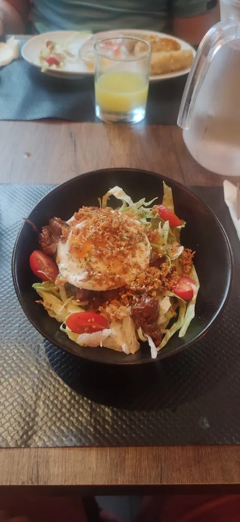 Michael FEVRE_Sithinem_Chalon-sur-Saône_review