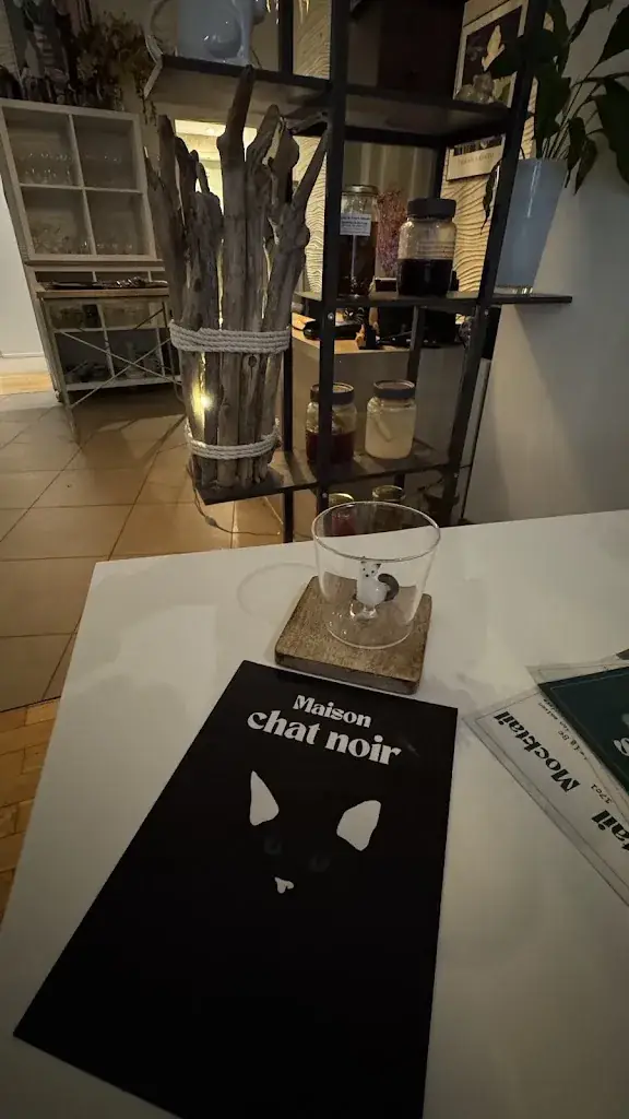 Jo B_Maison Chat Noir_Aubenas_review