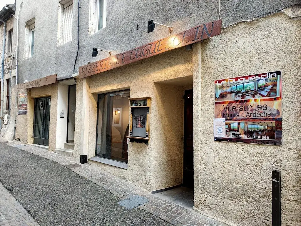 Le Duguesclin restaurant à Aubenas