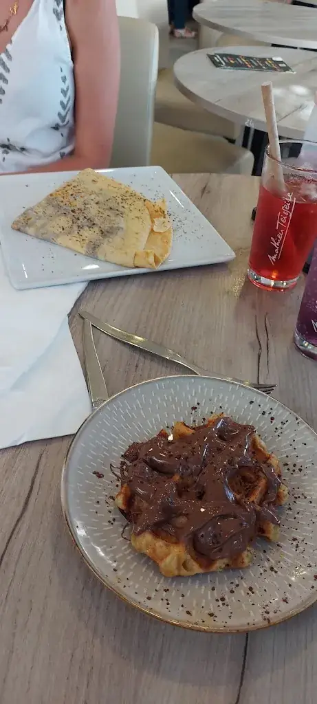 Ja Mila_LE DELIA_Chalon-sur-Saône_review