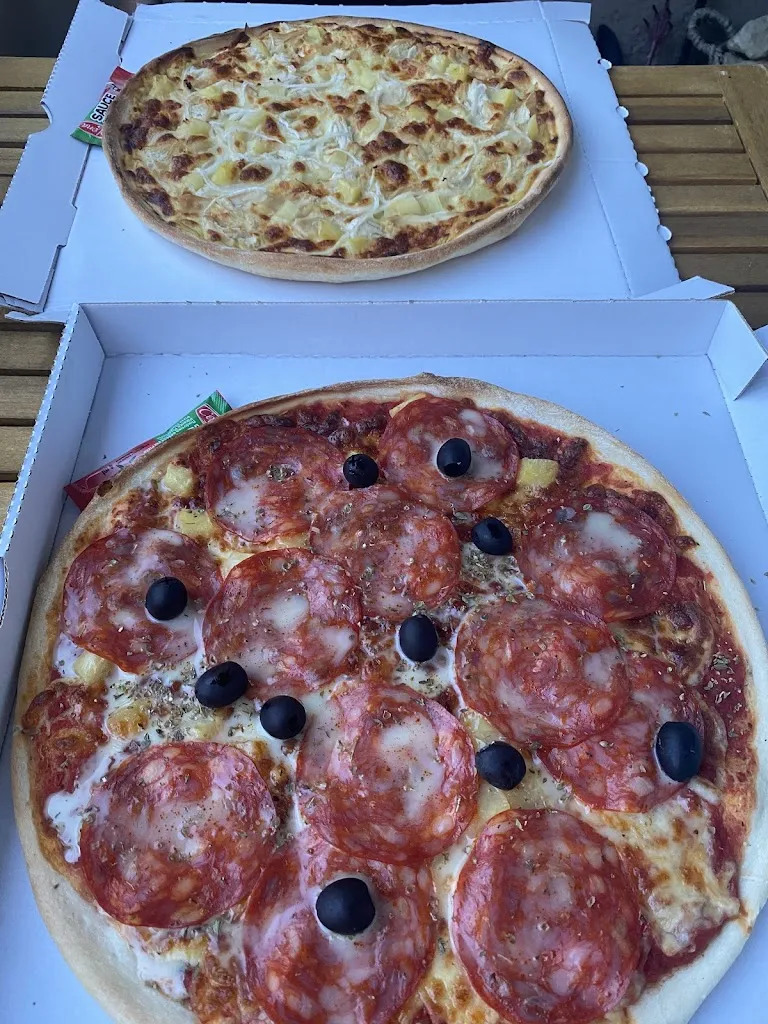 Nicolas HHH_Pizza Saint Sauveur_Chevigny-Saint-Sauveur_review