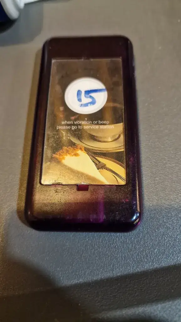 Ogust Machado_LA CABANE A PIZZA_Chevigny-Saint-Sauveur_review