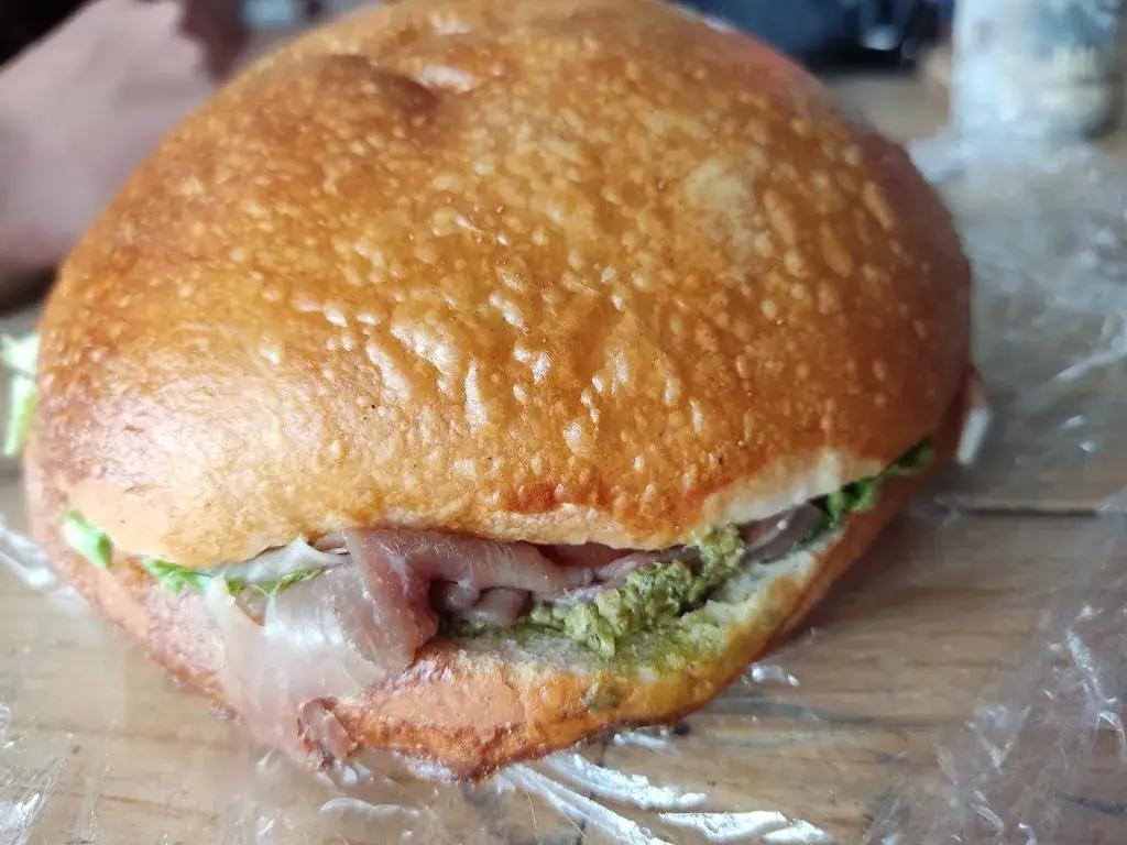 Sandy Pages_Le Perchoir_Chevigny-Saint-Sauveur_review