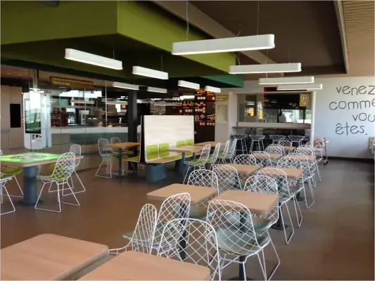 McDonald's restaurant à Chevigny-Saint-Sauveur