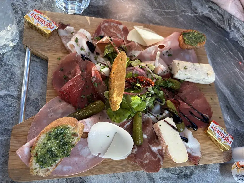 Ophélie D._La Cicciolina_Chenôve_review