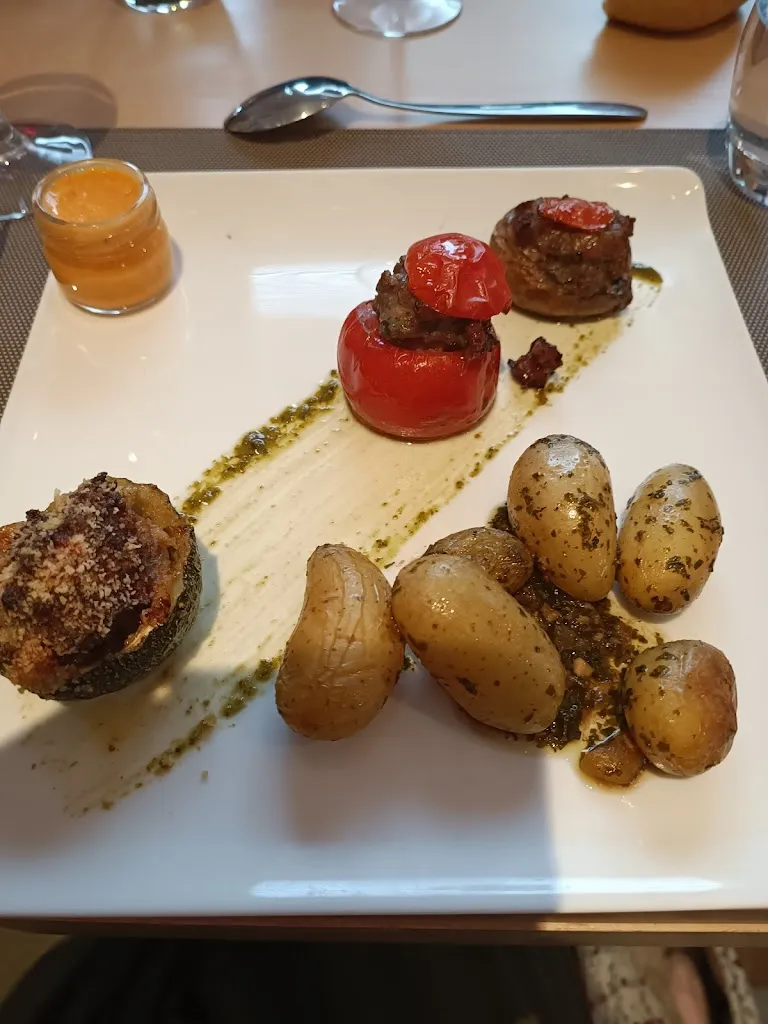 Élisabeth T._23 Couverts_Chenôve_review