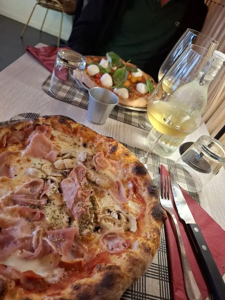 Sylvie de jong_Il Capriccio_Champforgeuil_review