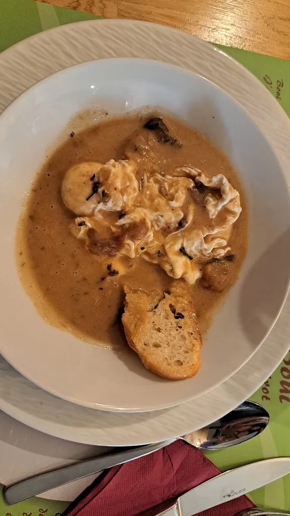 Lilie Naw21_BOUI-BOUI_Marsannay-la-Côte_review