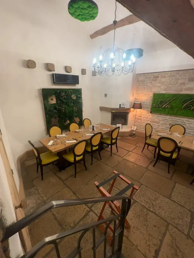 Restaurant et Caviste 