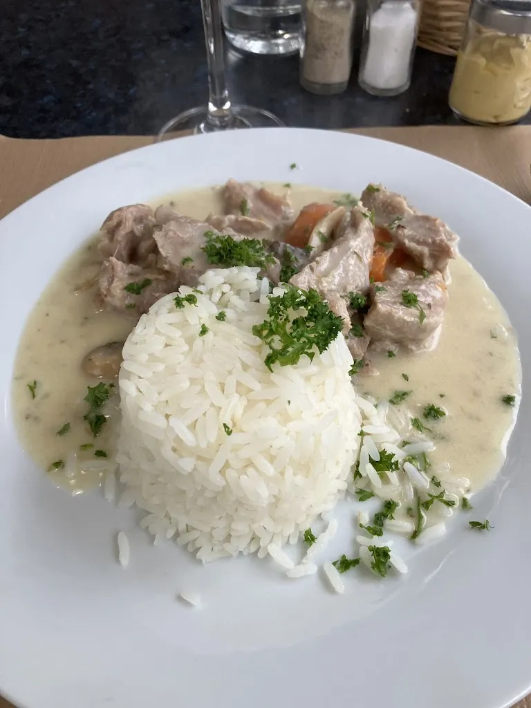 Laurent R_Brasserie de la Mairie_Champigny-sur-Marne_review