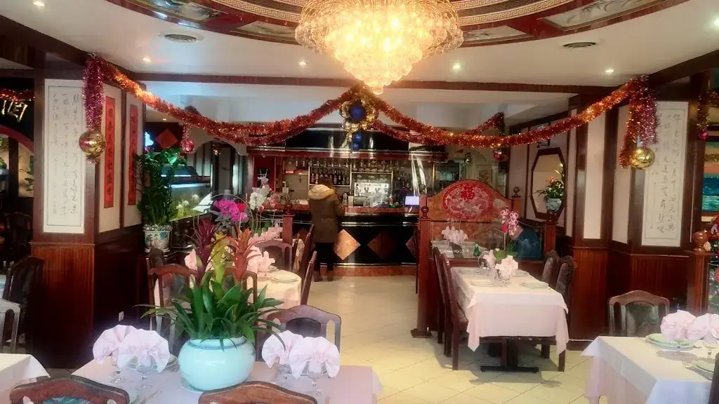 Faly AND_Soleil Levant_Champigny-sur-Marne_review