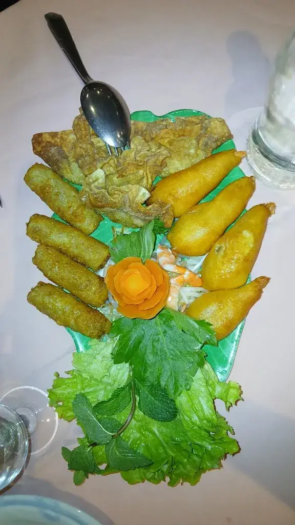 aurélien Del._Soleil Levant_Champigny-sur-Marne_review