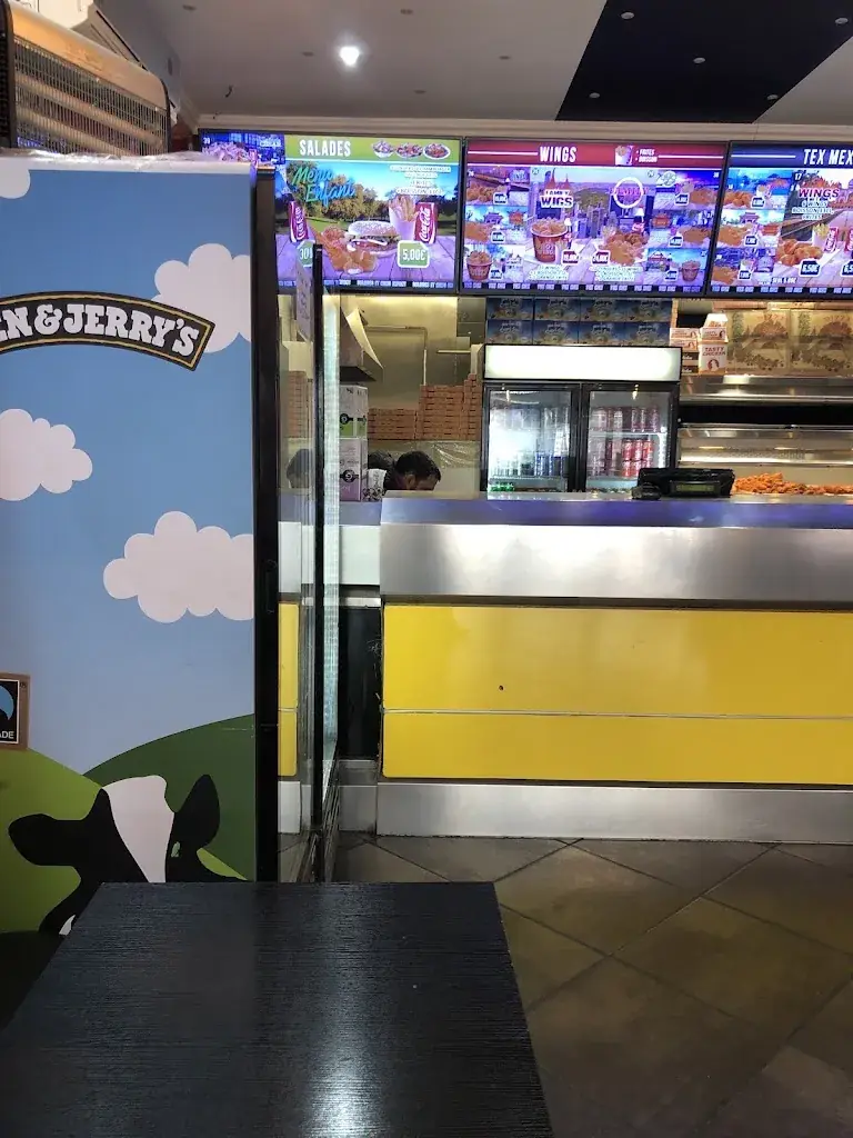 Rayan Borsali_Chickenville_Champigny-sur-Marne_review