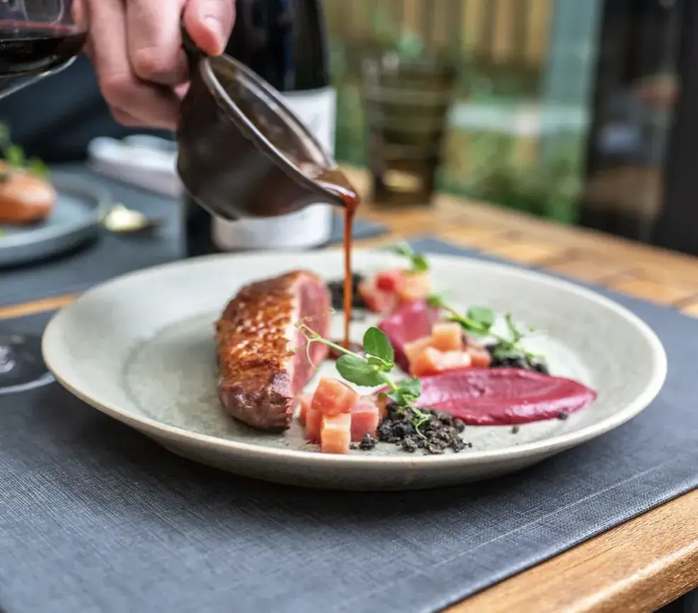 Restaurant La Salamandre_Nogent-sur-Marne_slider_image_3