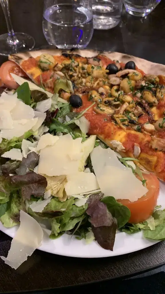 Globetrot With Mikalys_Pizza Del Piano_Saint-Maur-des-Fossés_review