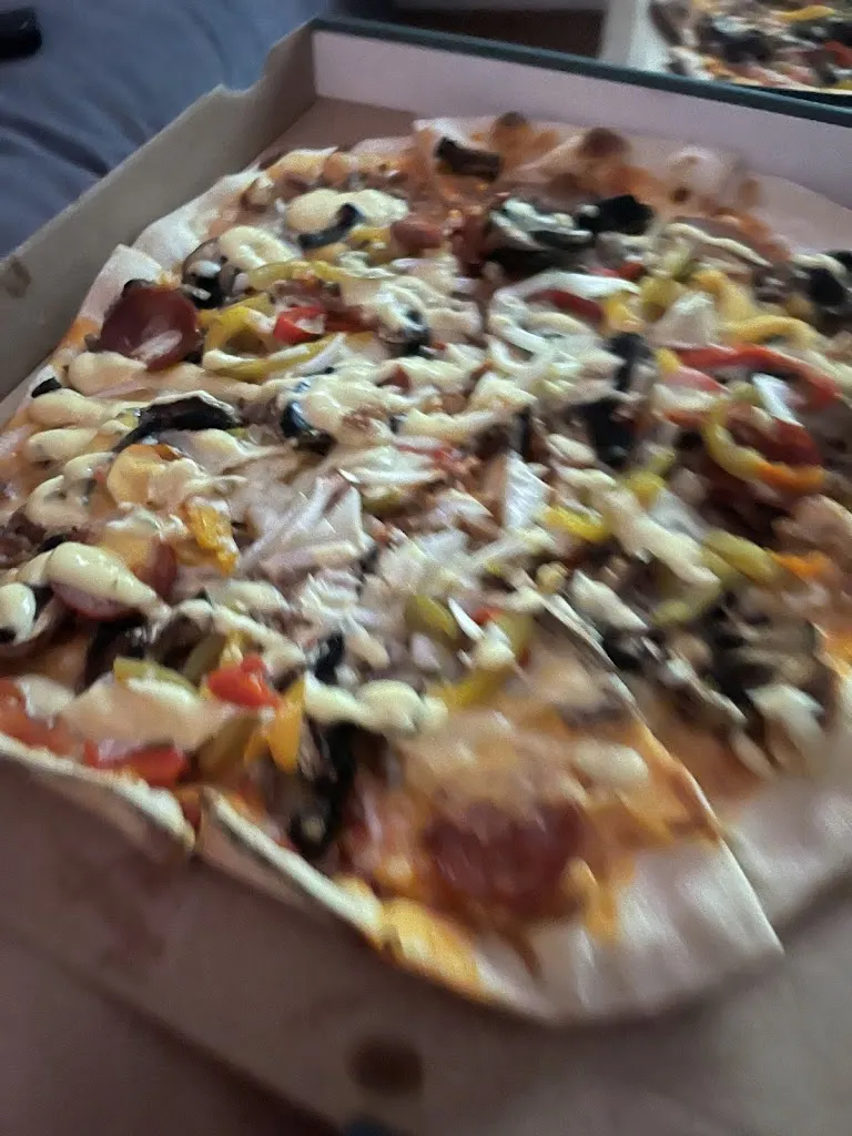 Lisa Filin_Le Kiosque à Pizzas_Champigny-sur-Marne_review