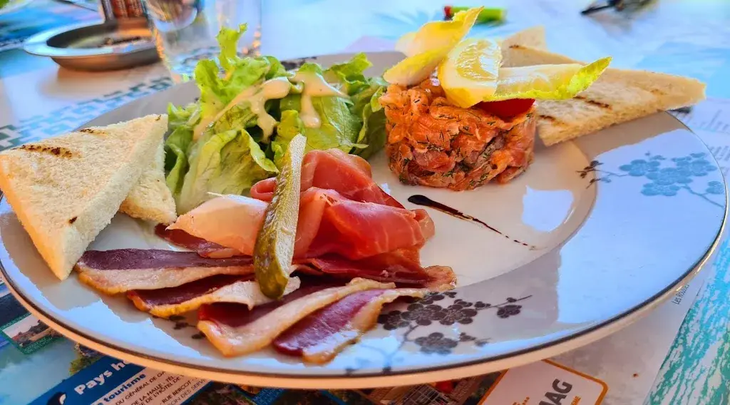 Armand_Les Balcons de La Perche_Montenois_review