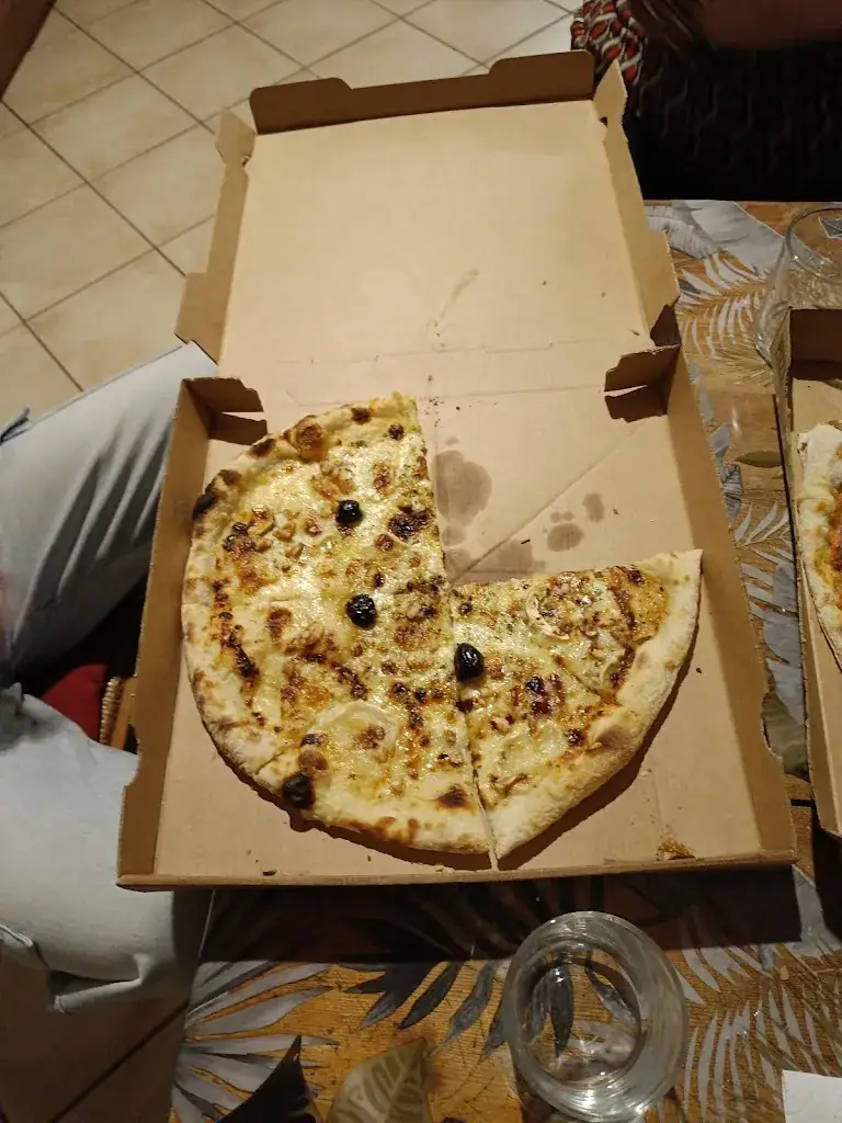 Eric Bruguier_Pizzeria La STRADA_Aubenas_review