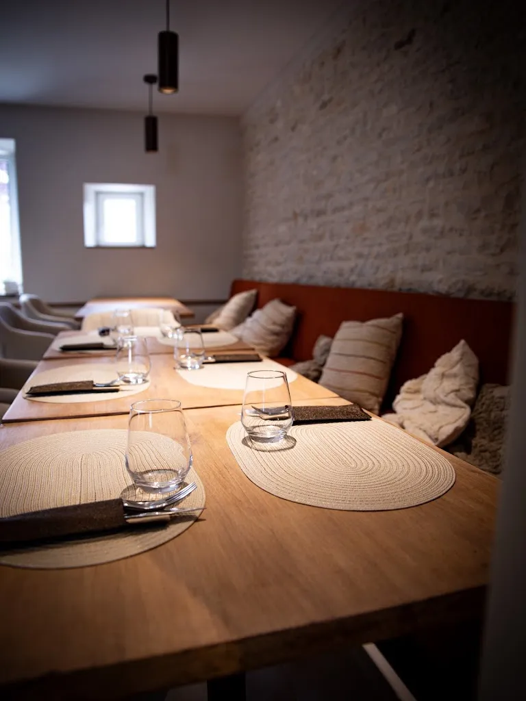 Domaine de la Roche - Le Restaurant restaurant in Clénay