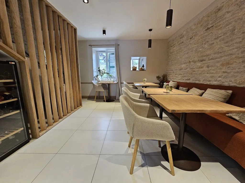 Domaine de la Roche - Le Restaurant_Clénay_slider_image_3