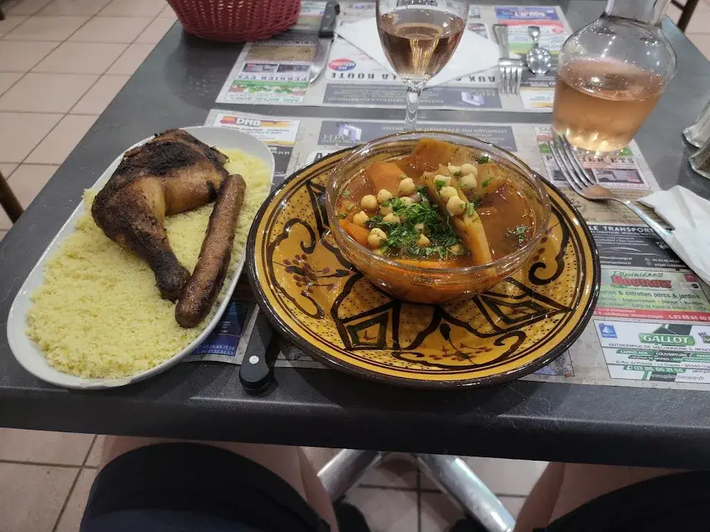 Frédéric Hemery_Aux Amis de la Route_Champigny_review