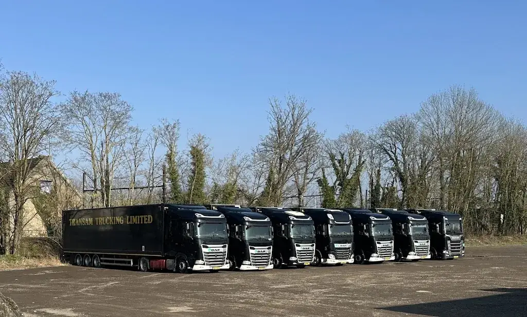 Andrew Richardson_Aux Amis de la Route_Champigny_review