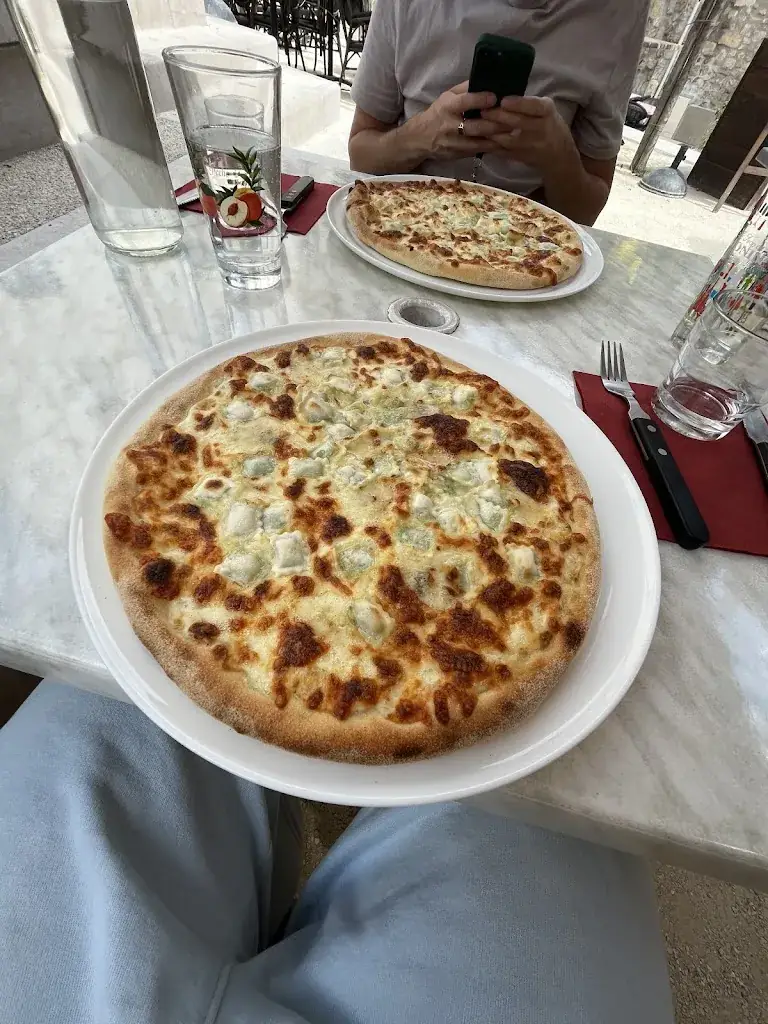 Alan_Pizzeria du Dôme_Aubenas_review