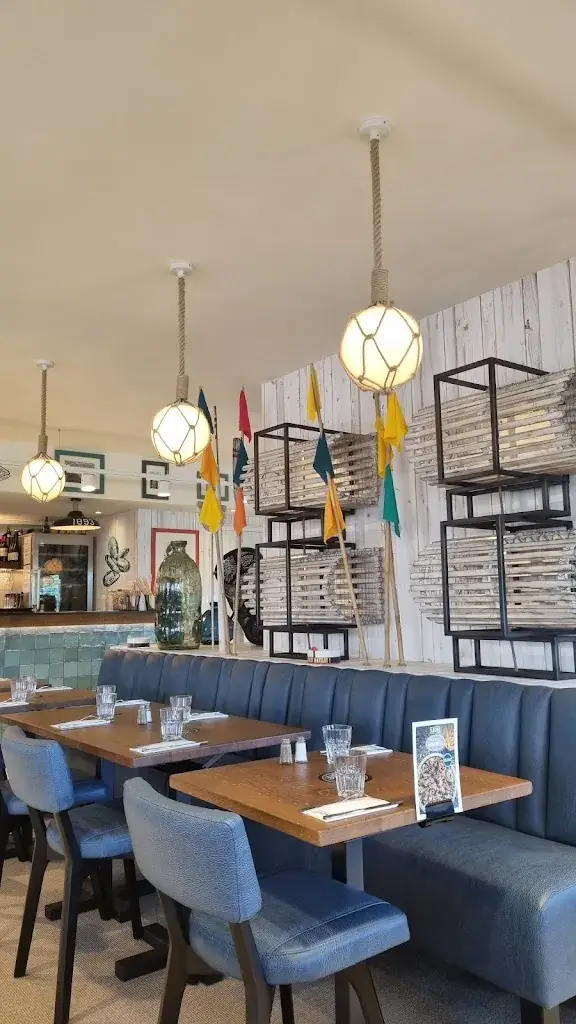 Daniel Grzybowski_Léon Fish Brasserie - Port Cergy_Cergy_review